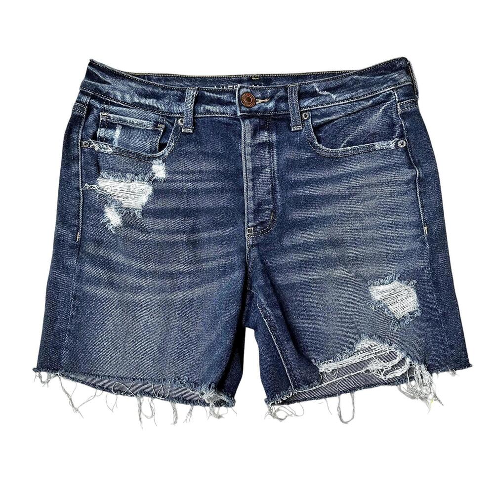 American Eagle Tomgirl Distressed Denim Shorts 9” Women’s 6